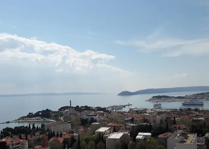 Penthouse Ema Сплит